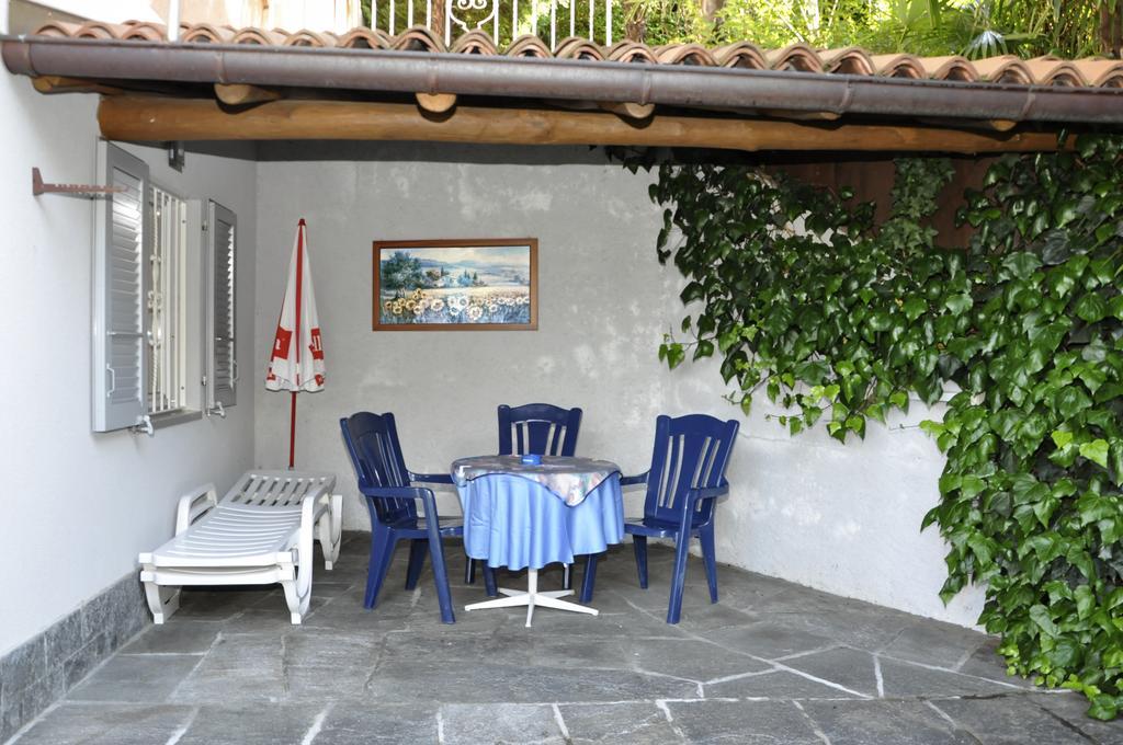 Hotel Garni Villa Del Sole Ponte Tresa Chambre photo